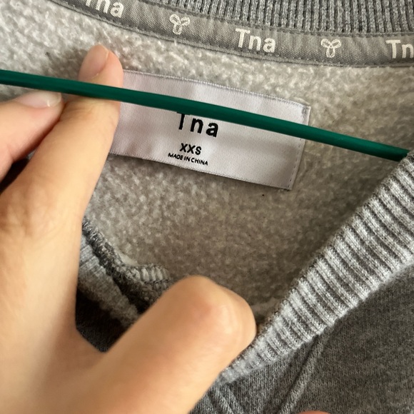 TNA grey crewneck size xxs - Picture 2 of 3